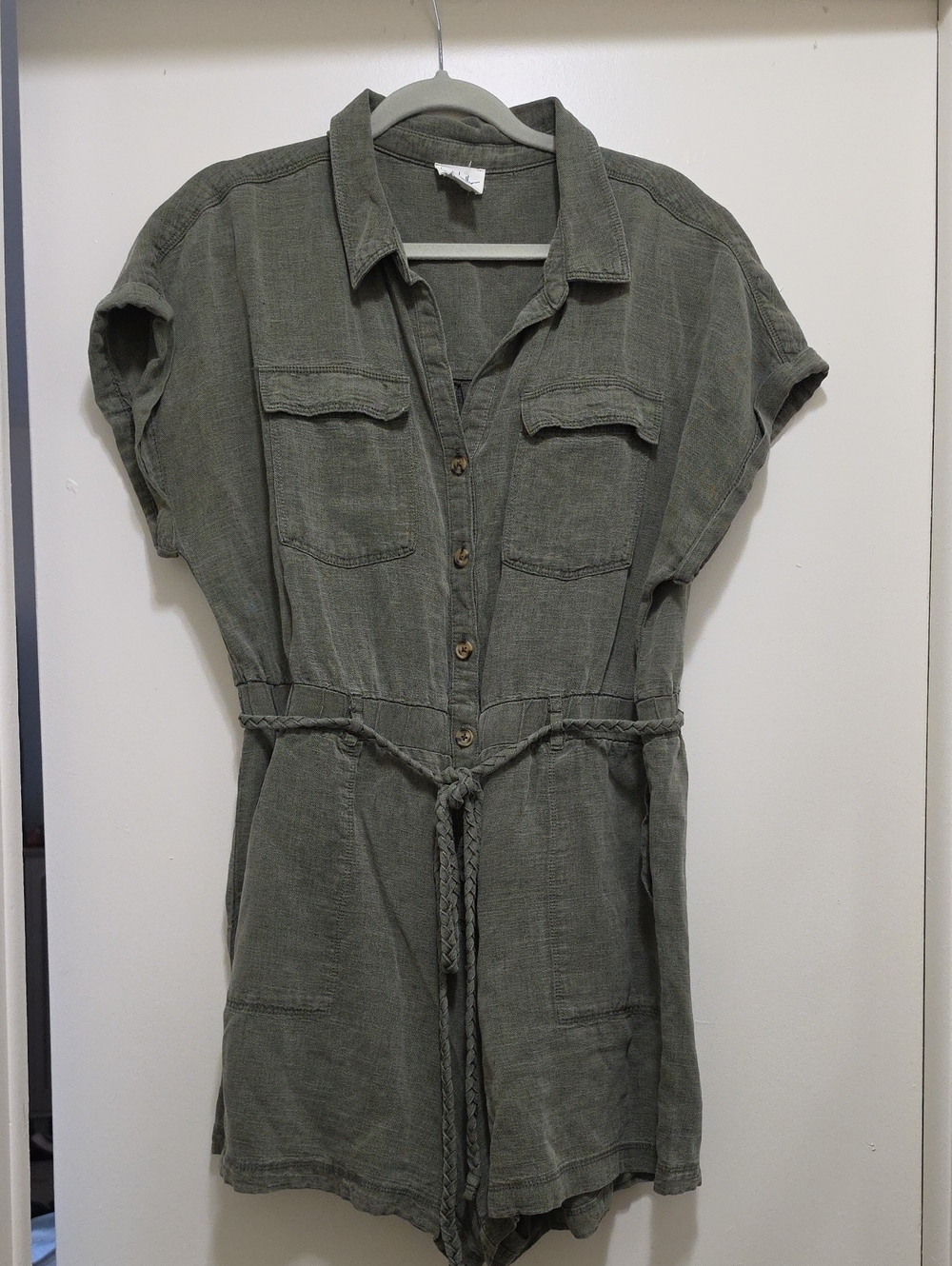 Casual Button-Front Olive Green Romper with Tie Waist